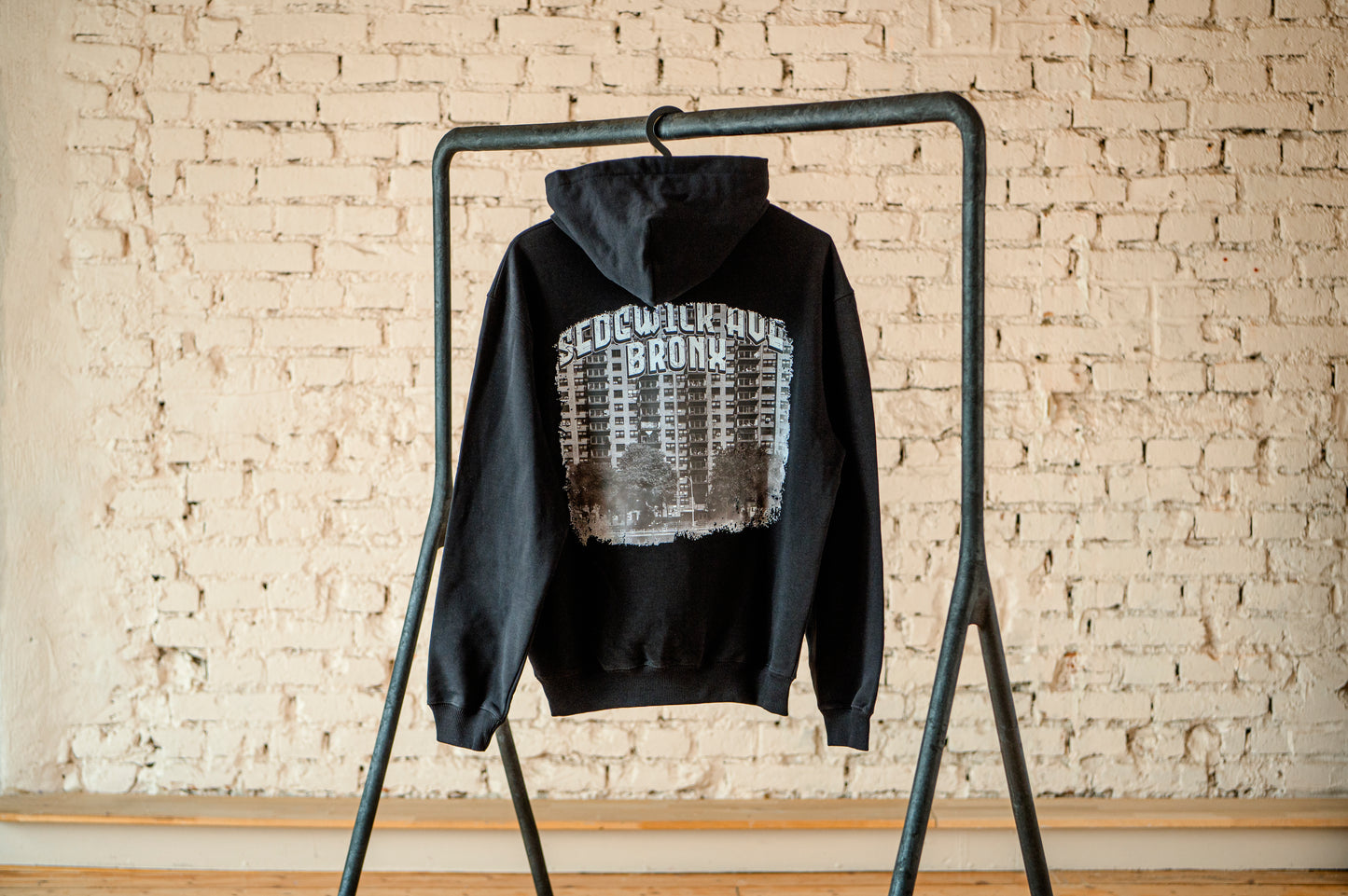Hoodie - Bronx on black