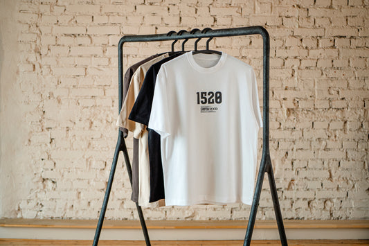 T-Shirt - 1520 on white